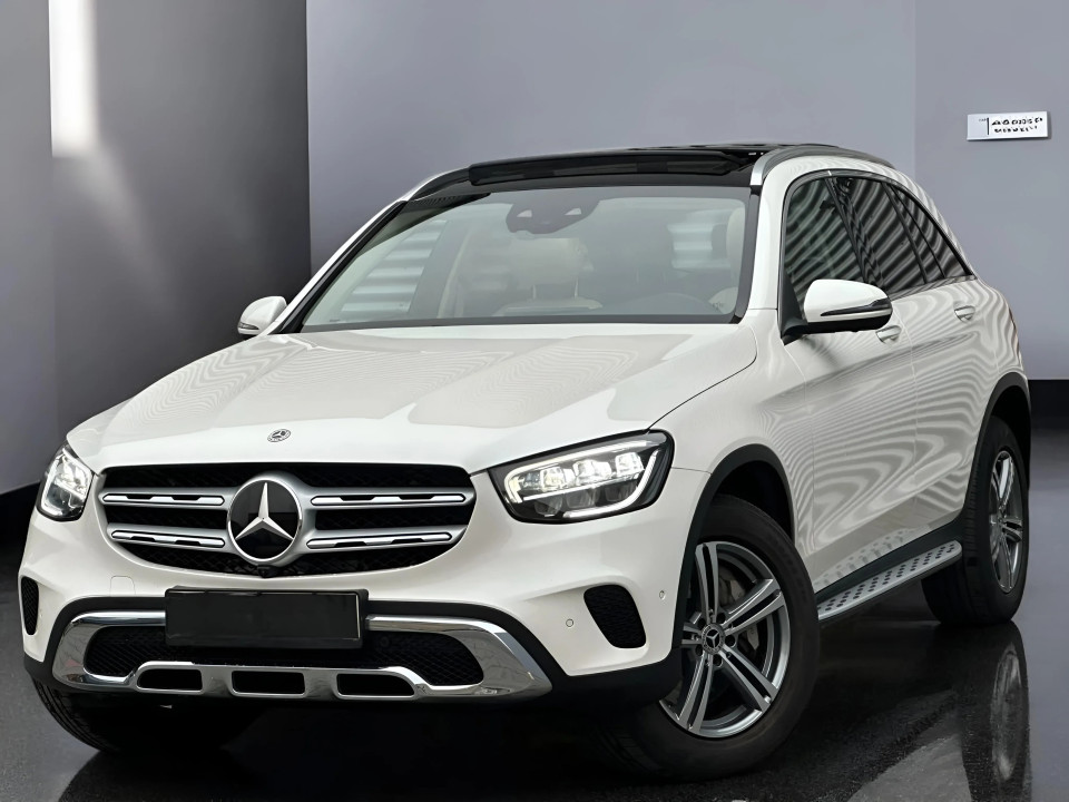 Mercedes-Benz GLC 300de 4MATIC (3)