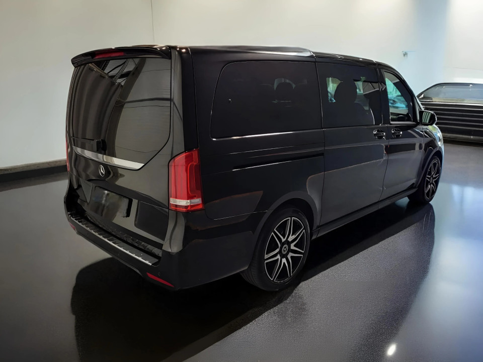Mercedes-Benz V 250d 4MATIC AMG Line (4)