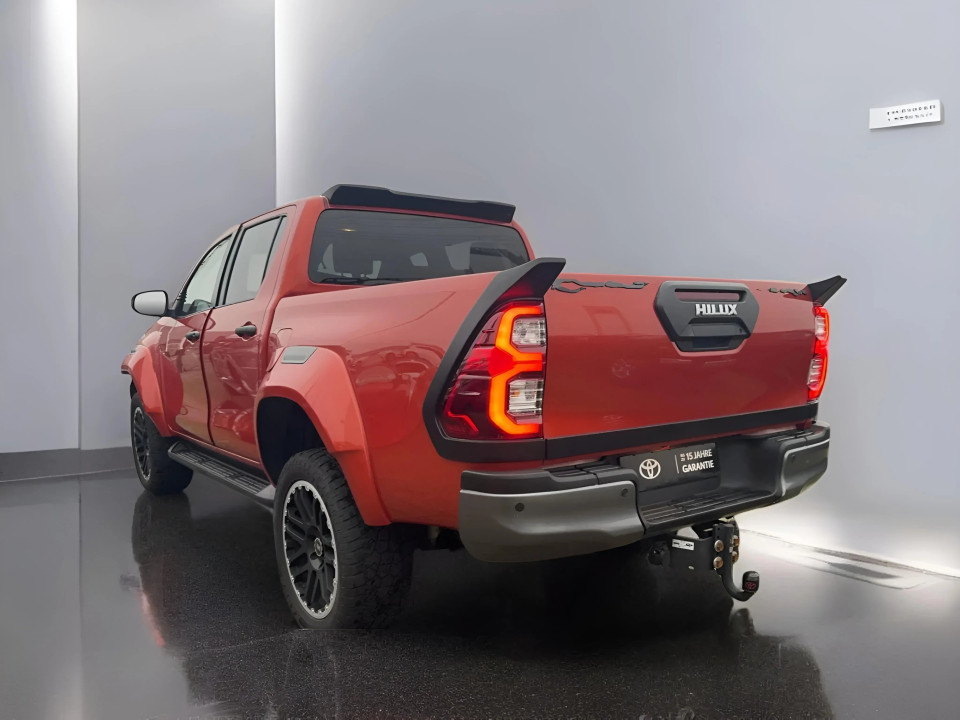 Toyota Hilux 2.8 Double Cab (5)