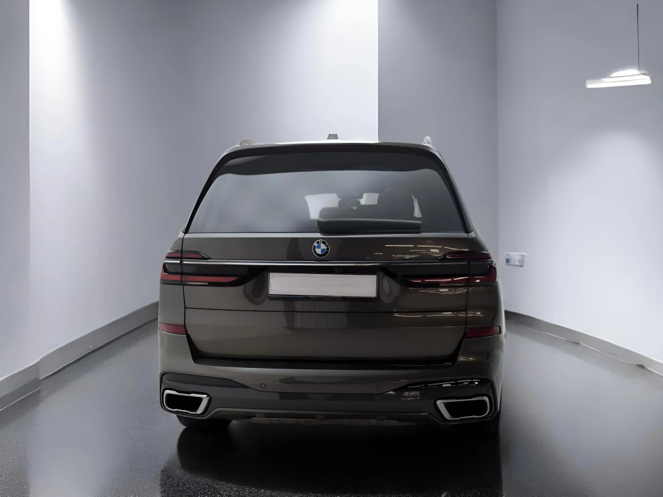 BMW X7 xDrive40i M-Sport (5)