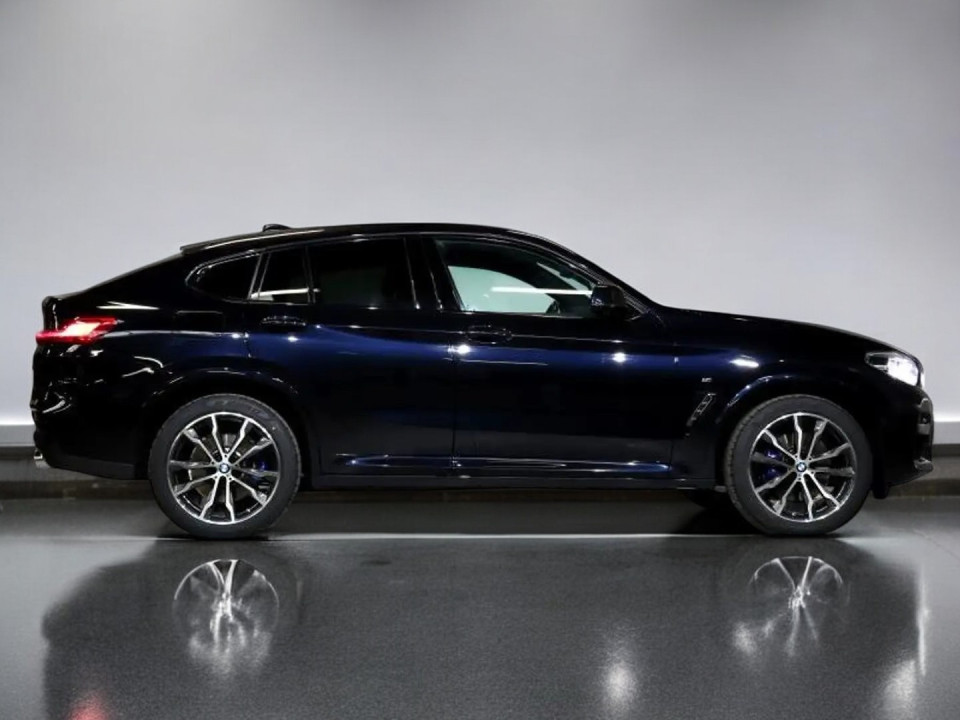 BMW X4 xDrive 20d M-Sport (2)