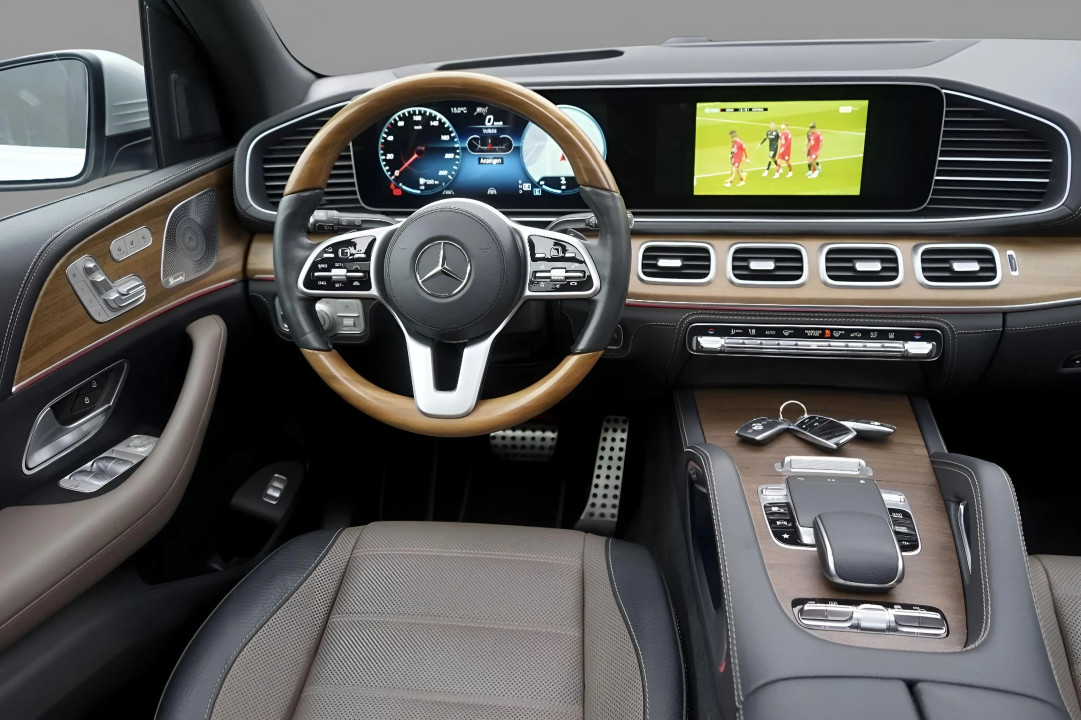 Mercedes-Benz GLS 350d 4MATIC AMG Line - foto 10