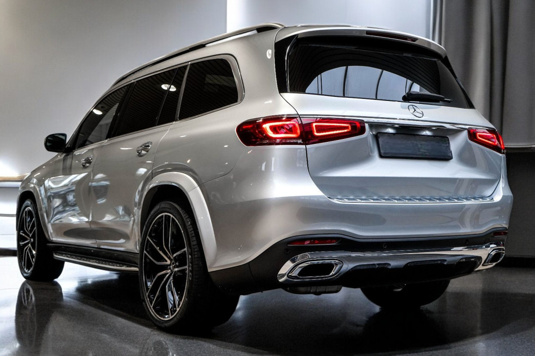 Mercedes-Benz GLS 350d 4MATIC AMG Line - foto 7