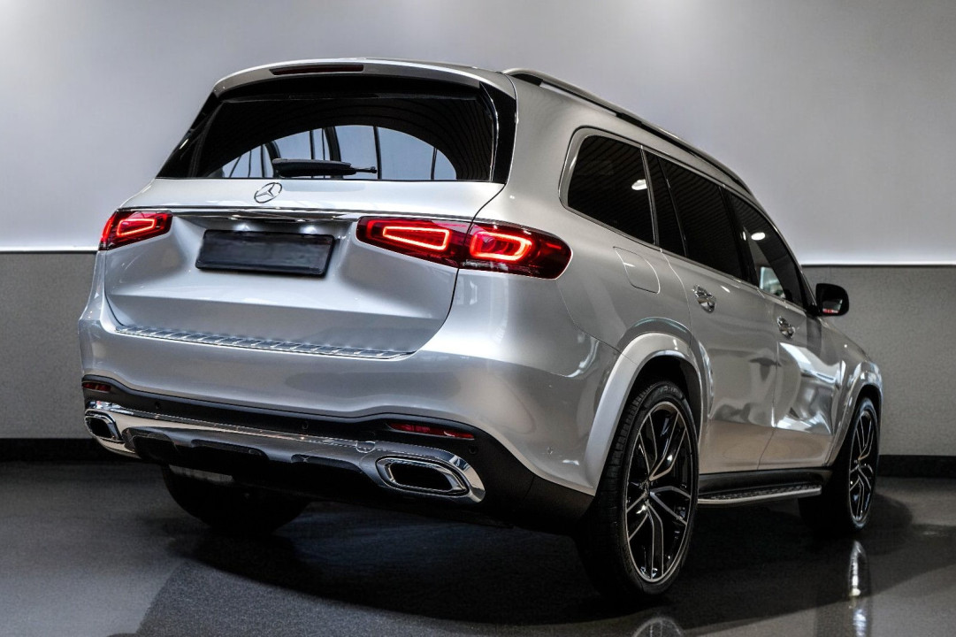 Mercedes-Benz GLS 350d 4MATIC AMG Line - foto 6