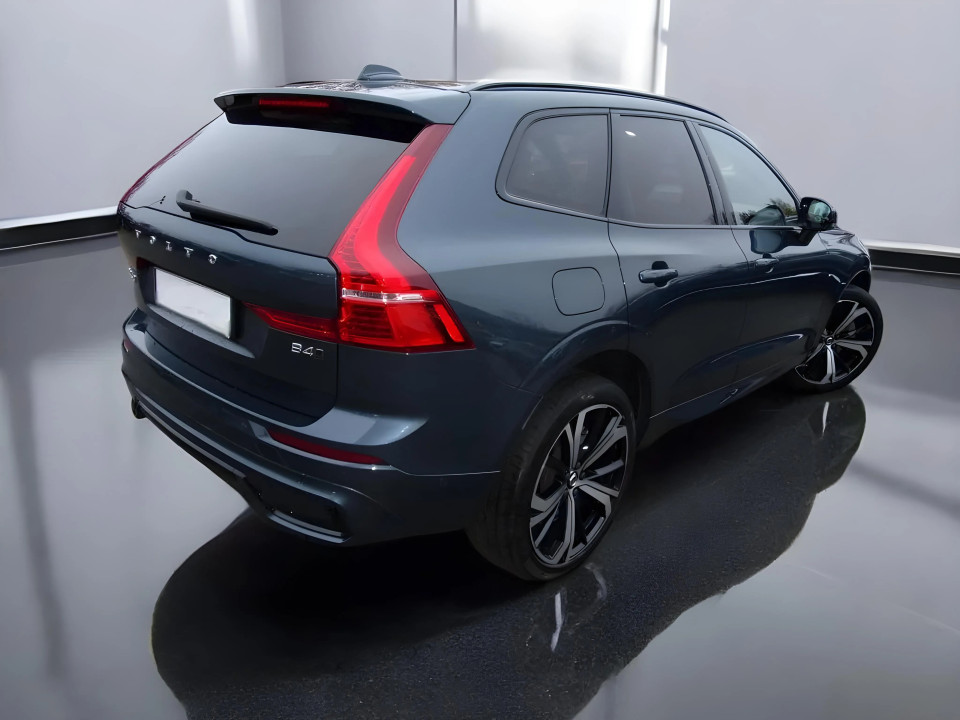 Volvo XC 60 B4 MHEV AWD Plus Dark (5)