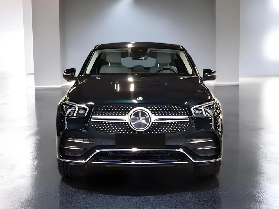 Mercedes-Benz GLE Coupe 350d 4MATIC AMG Line (2)