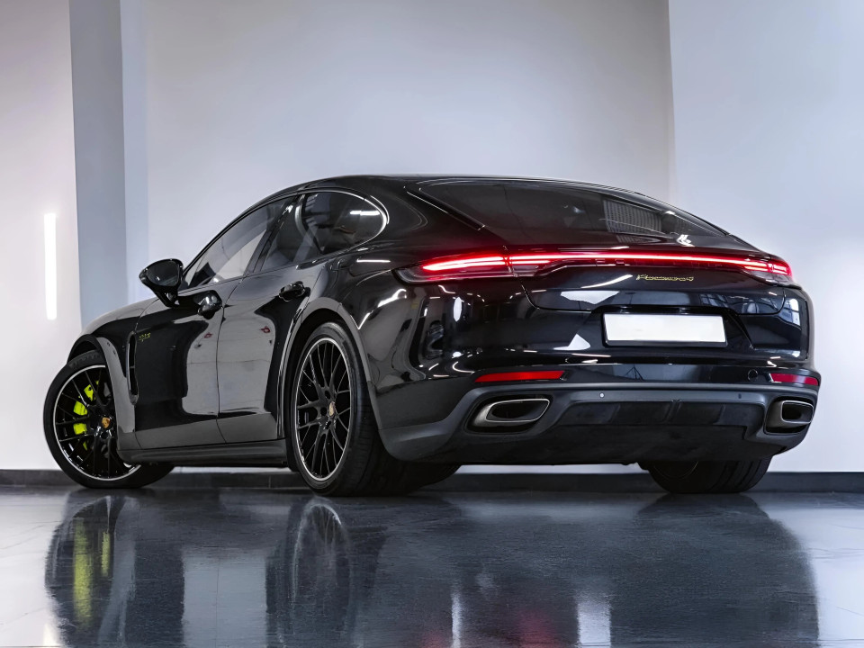 Porsche Panamera 4 E-Hybrid (4)