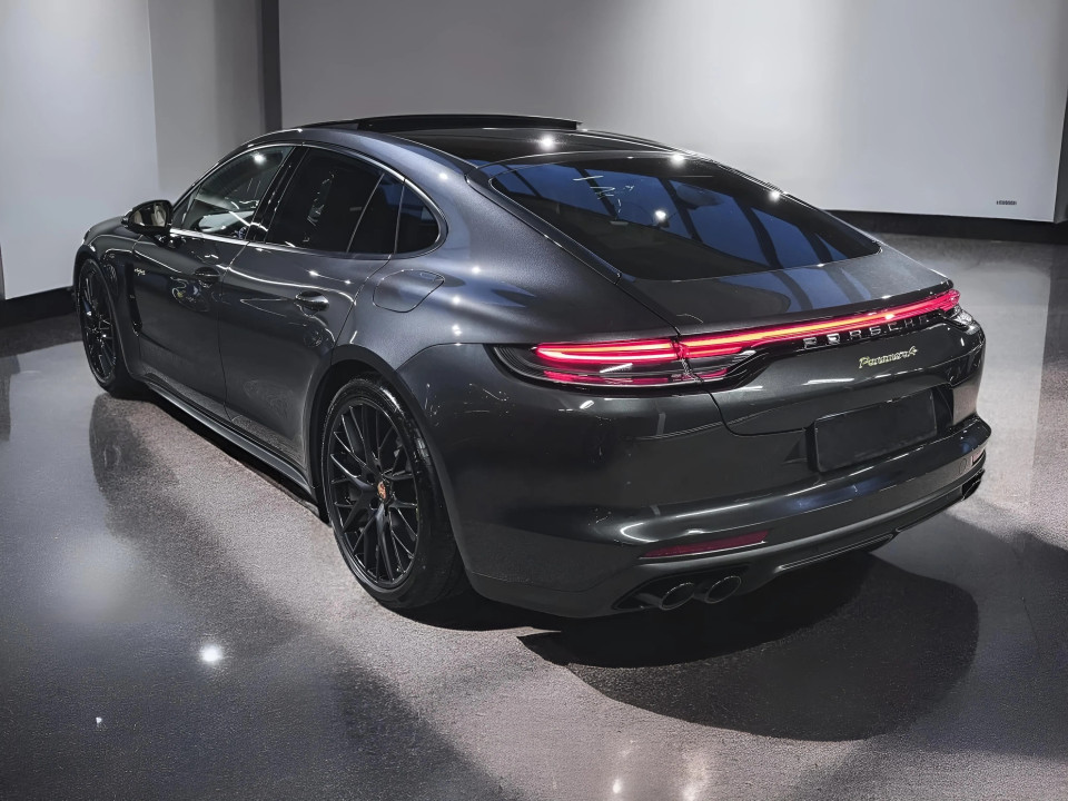 Porsche Panamera 4 E-Hybrid - foto 7