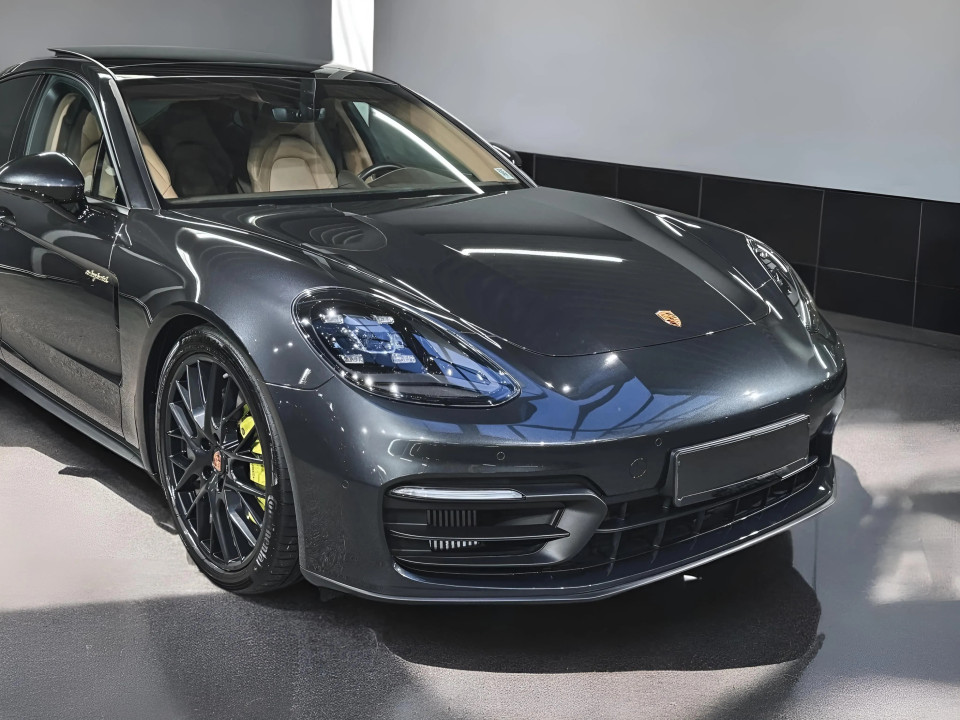 Porsche Panamera 4 E-Hybrid (2)