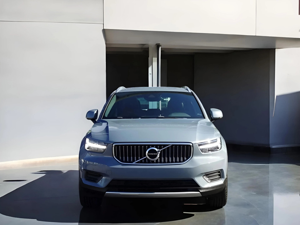 Volvo XC 40 T3 Geartronic Inscription (2)