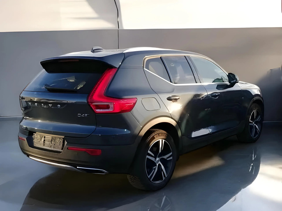 Volvo XC 40 D4 AWD Inscription (5)