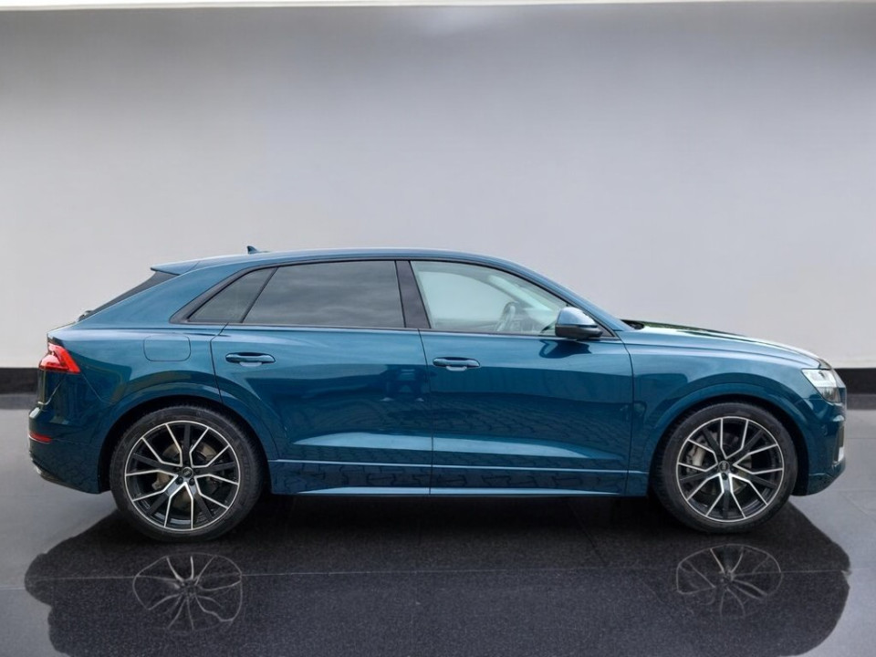 Audi Q8 45TDI quattro tiptronic (2)