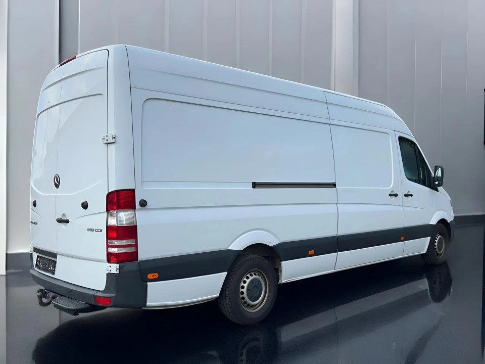 Mercedes-Benz Sprinter 319 CDI Maxi (5)