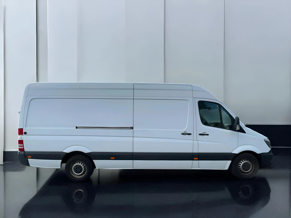 Mercedes-Benz Sprinter 319 CDI Maxi (4)