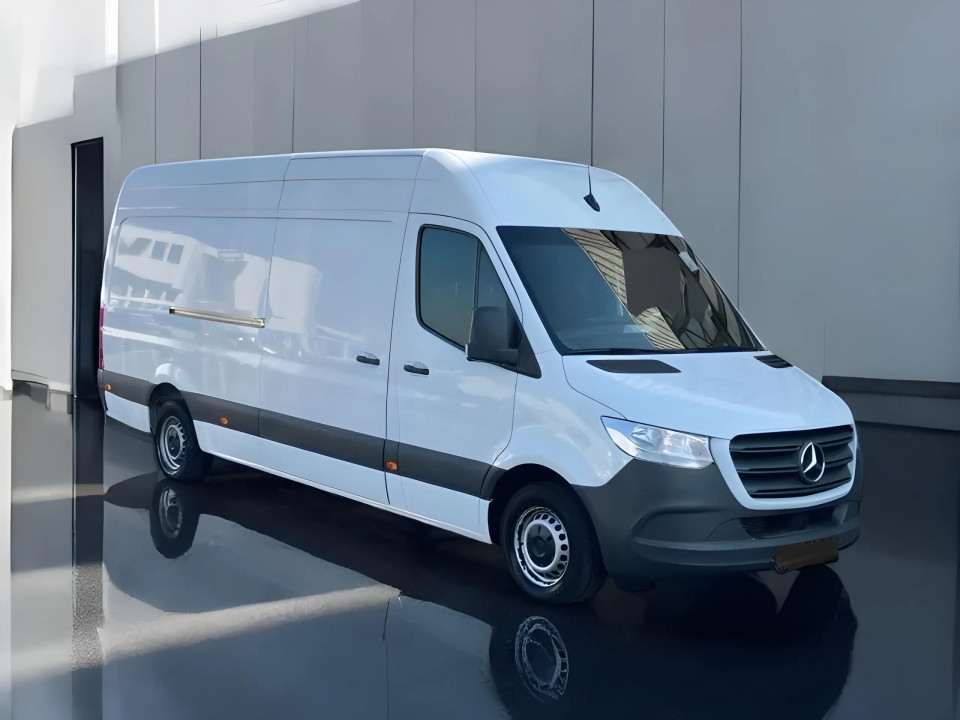 Mercedes-Benz Sprinter 319 CDI KA (3)