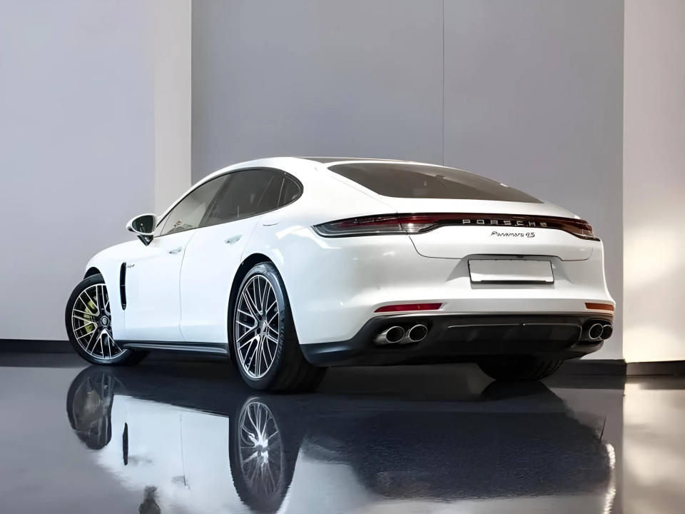 Porsche Panamera 4S E-Hybrid (4)