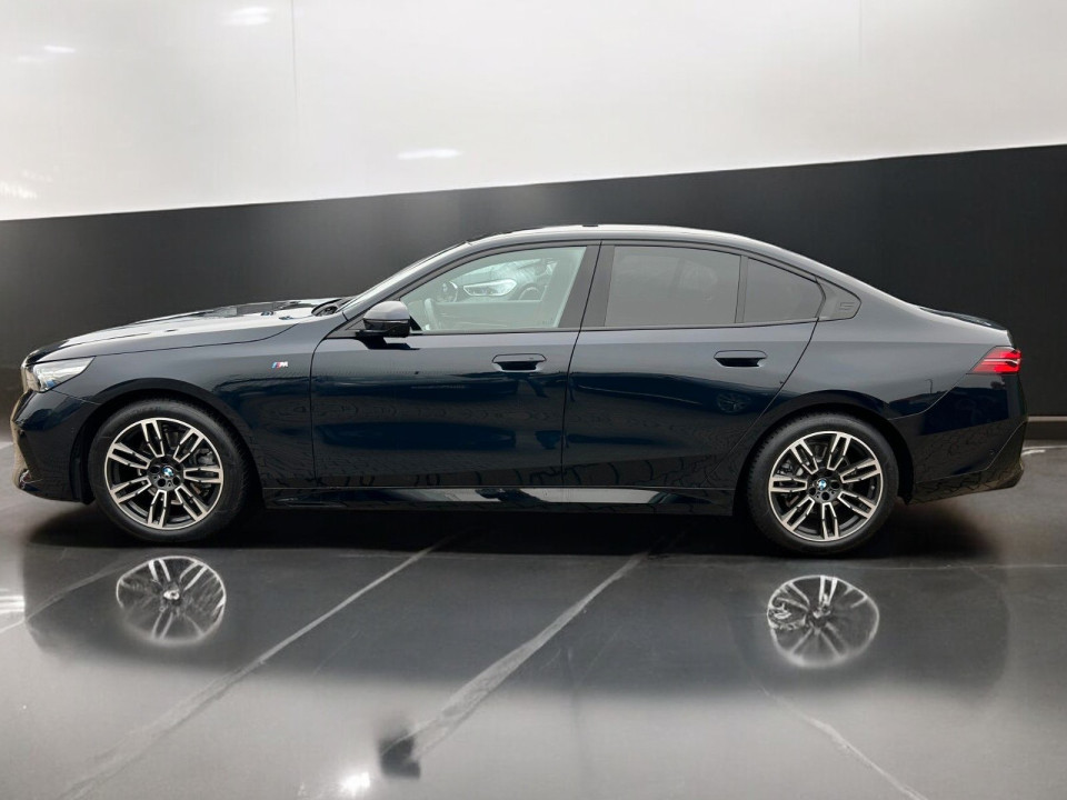 BMW Seria 5 520d xDrive M Sport - foto 6