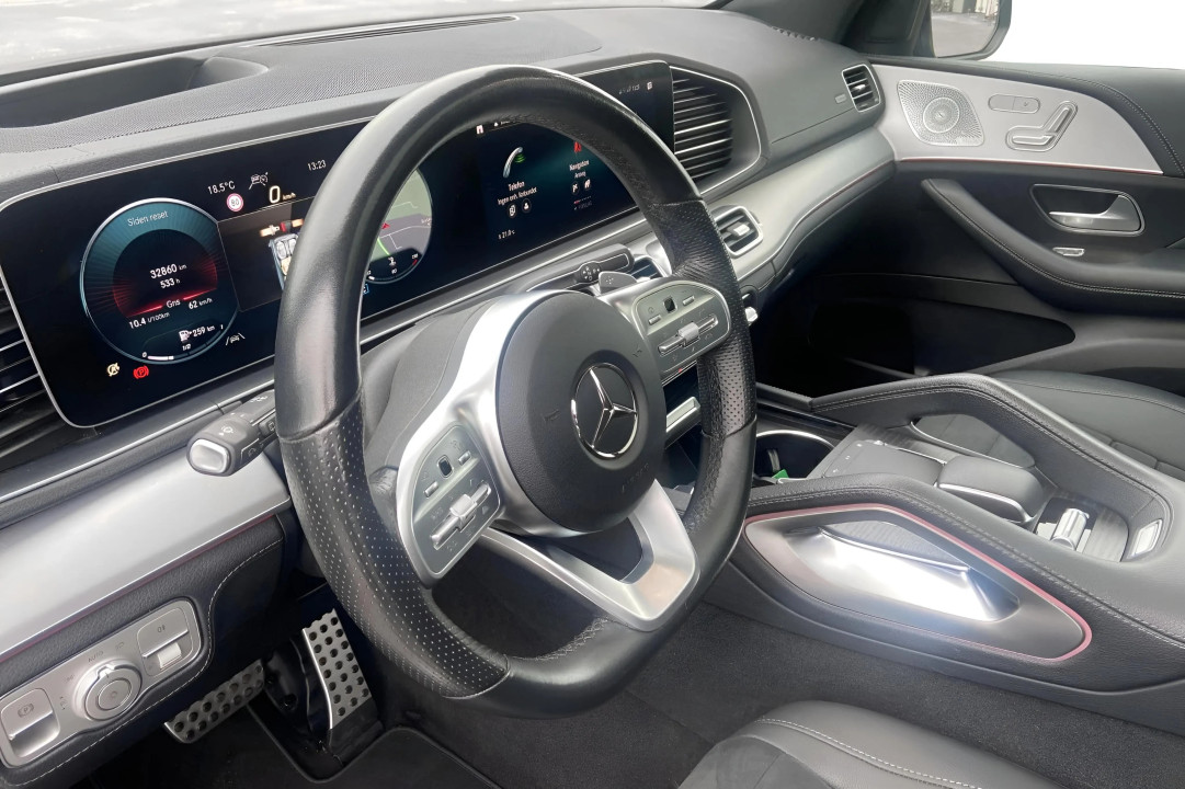 Mercedes-Benz GLE 400d 4MATIC AMG Line - foto 6