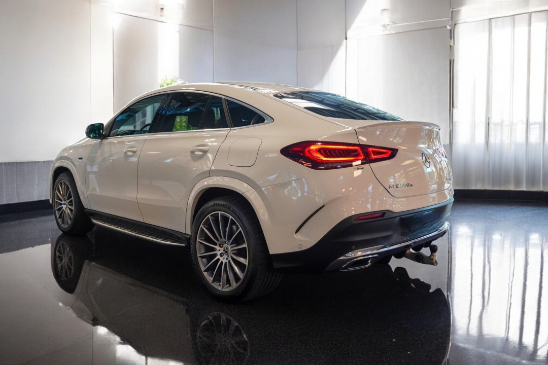 Mercedes-Benz GLE Coupe 350e 4MATIC AMG Line - foto 6