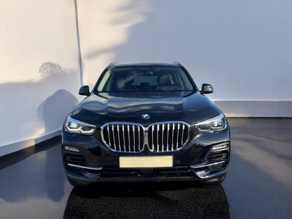 BMW X5 xDrive30d (2)