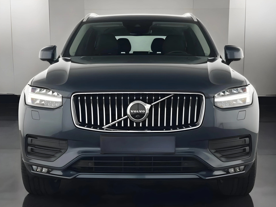 Volvo XC 90 D5 Momentum Pro AWD (2)