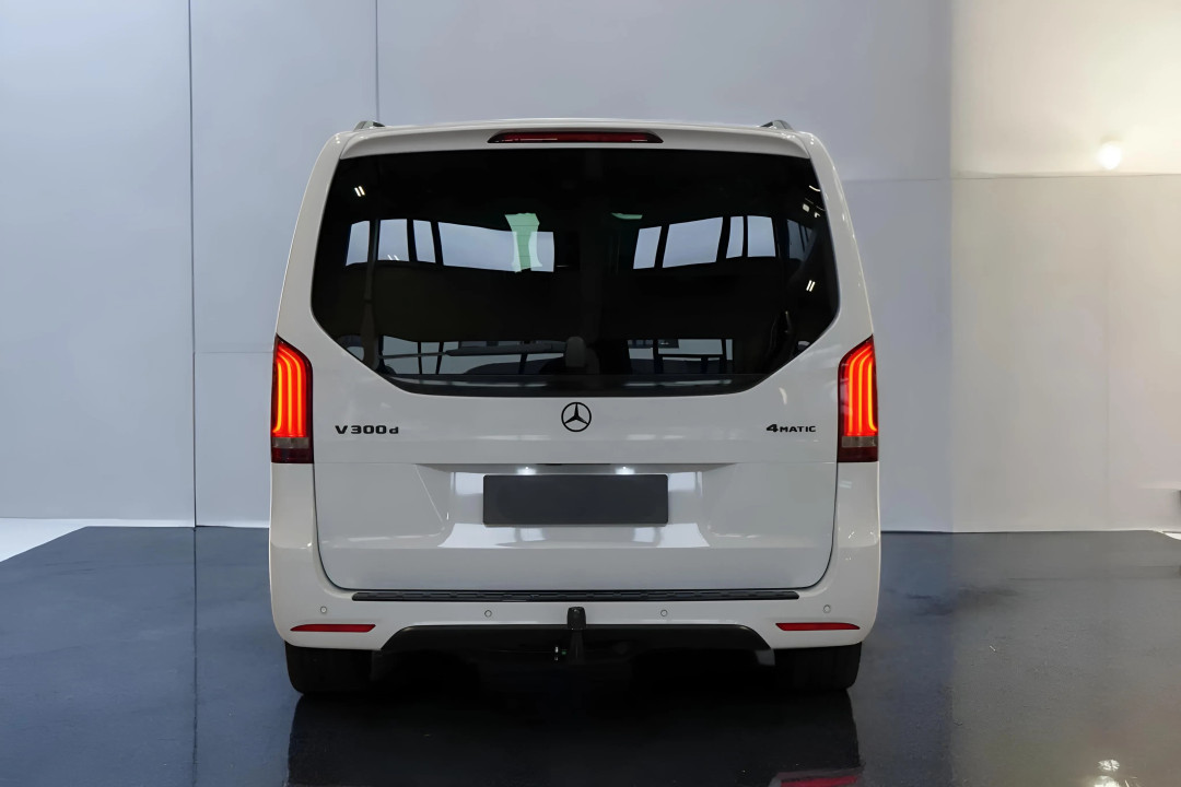 Mercedes-Benz V 300d 4MATIC Avantgarde Long (5)