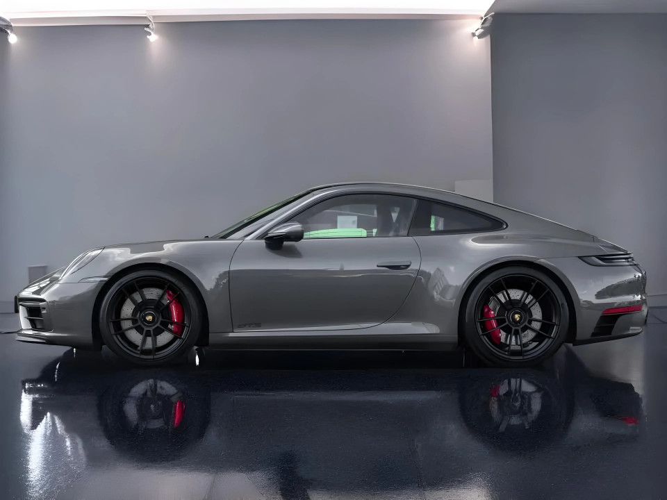 Porsche 911 Carrera GTS - foto 6