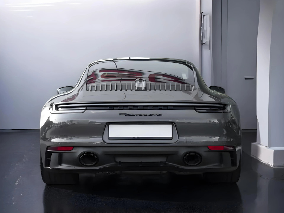 Porsche 911 Carrera GTS (4)