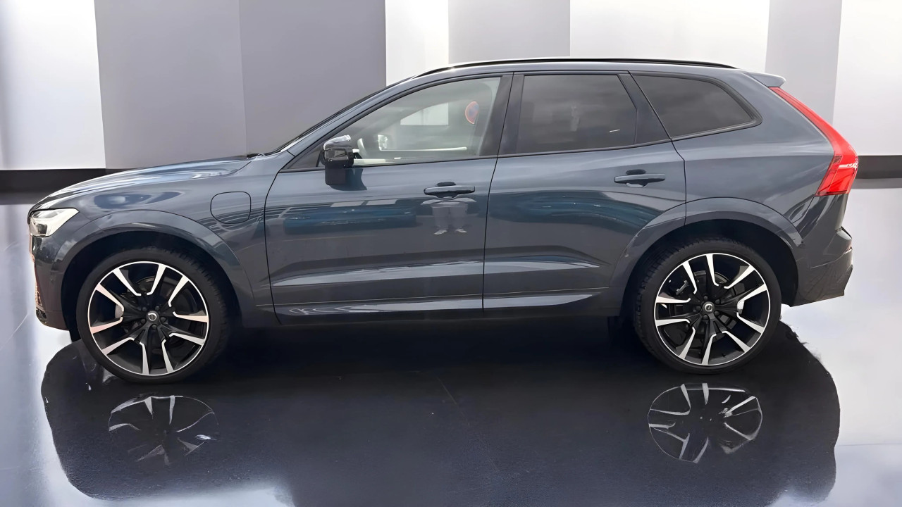 Volvo XC 60 Volvo XC60 T8 Recharge AWD R-Design - foto 8