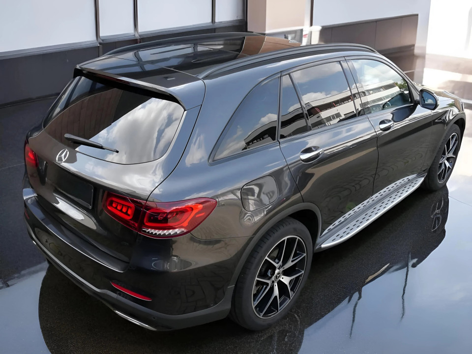 Mercedes-Benz GLC 220d 4MATIC AMG Line (4)