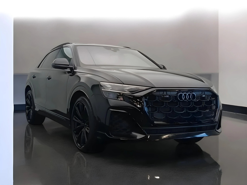 Audi Q8 55TFSI Quattro S-Line (4)