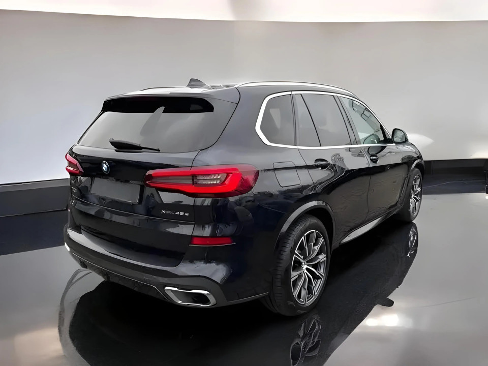 BMW X5 xDrive45e M-Sport (4)