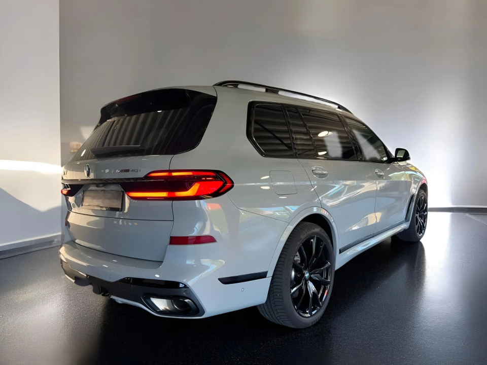 BMW X7 xDrive40i M-Sport (4)