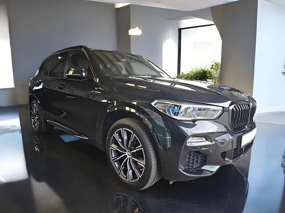 BMW X5 xDrive30d M-Sport (2)