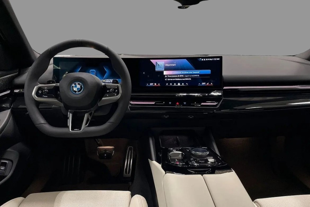 BMW Seria 5 530e xDrive M-Sport - foto 8