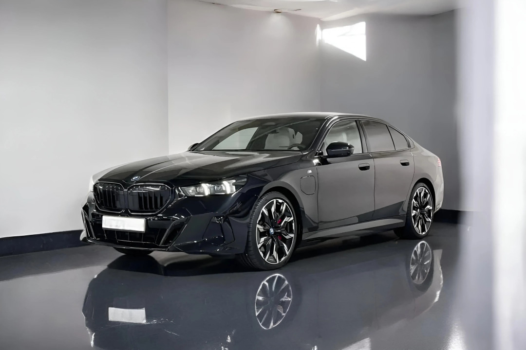 BMW Seria 5 550e xDrive M-Sport