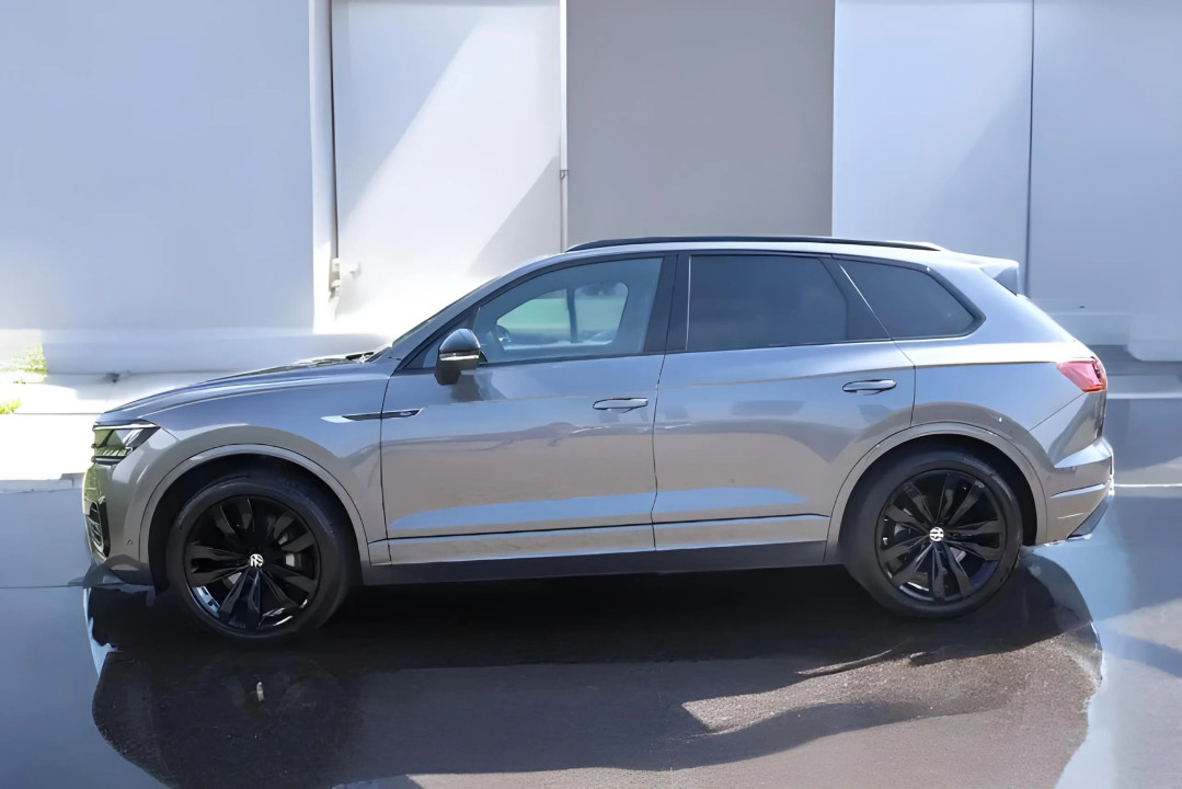 Volkswagen Touareg V6 3.0TDI R-Line - foto 8