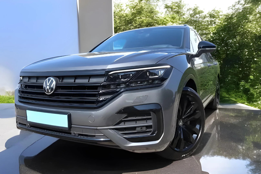 Volkswagen Touareg V6 3.0TDI R-Line (2)