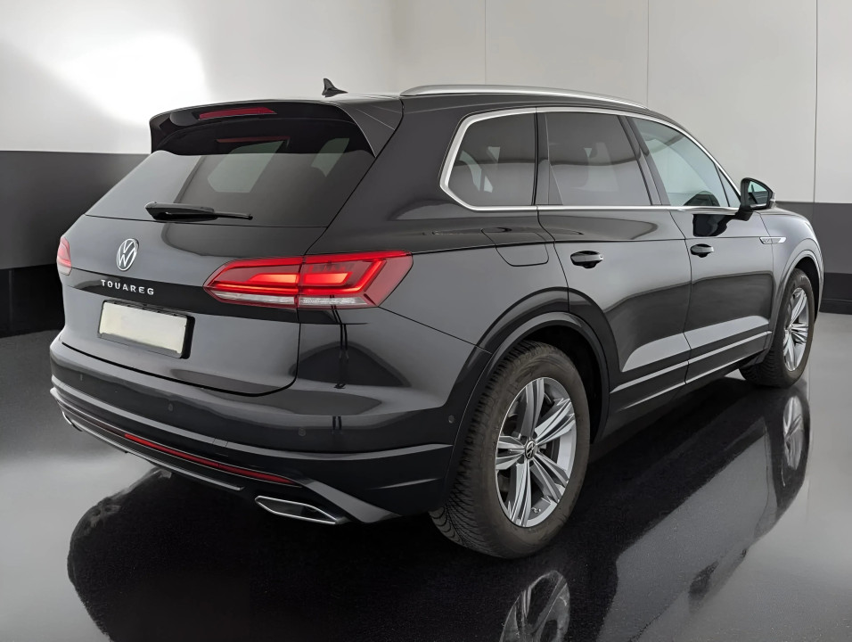 Volkswagen Touareg V6 3.0TDI R-Line (4)