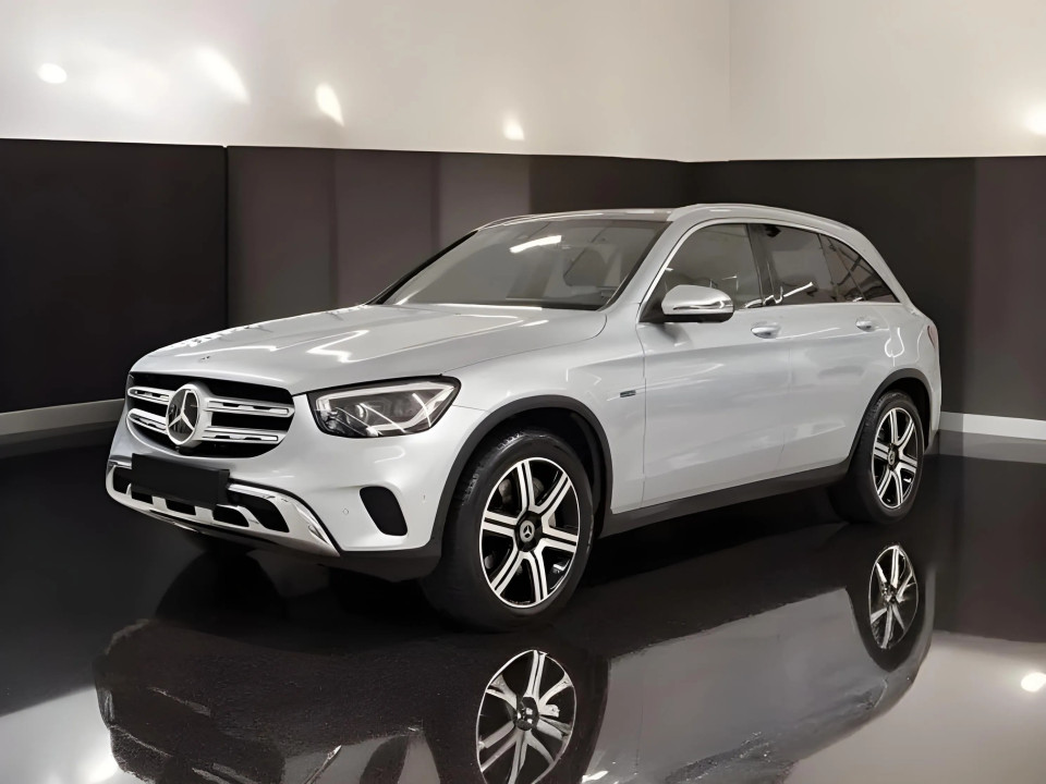 Mercedes-Benz GLC 300e 4MATIC