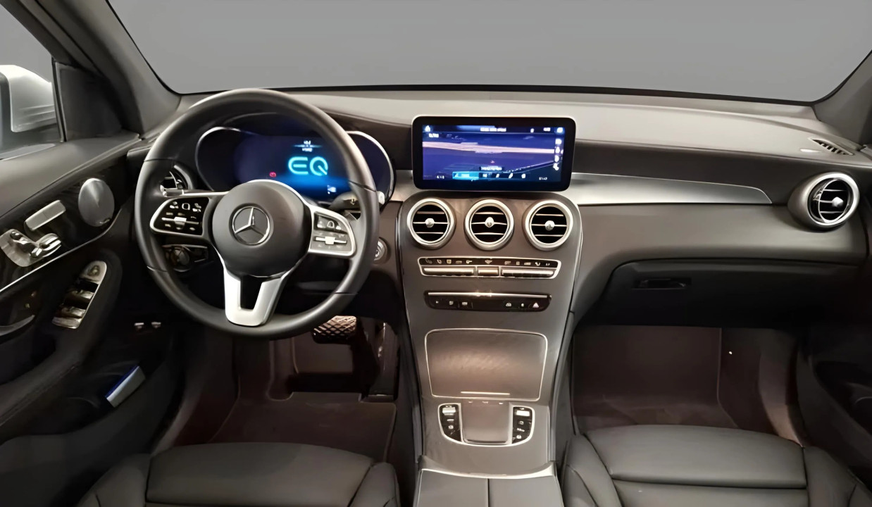 Mercedes-Benz GLC 300e 4MATIC - foto 9