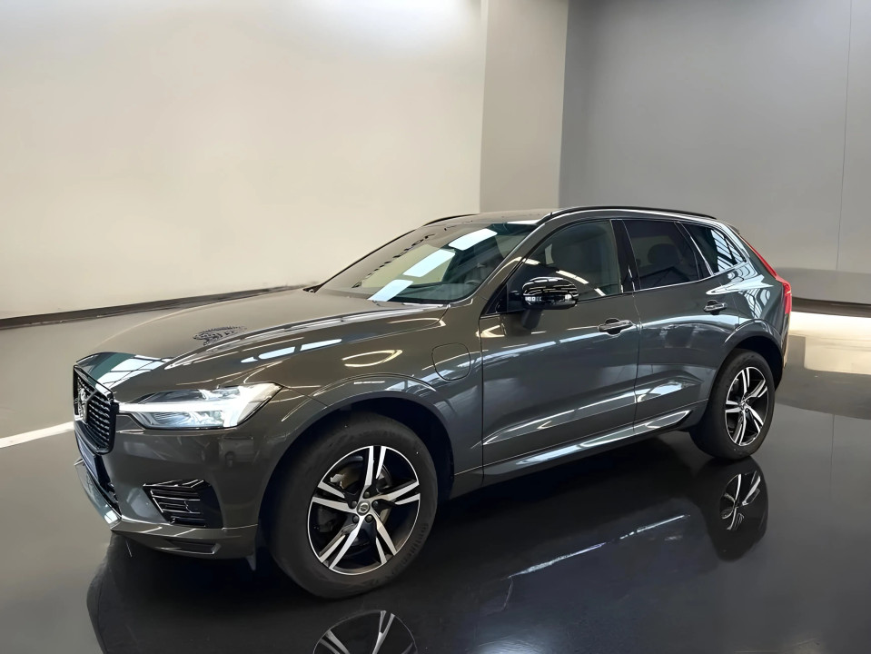 Volvo V60 Volvo XC 60 T6 Recharge AWD R-Design (3)