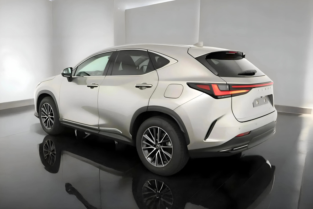 Lexus Seria NX 350h Executive Line (2)