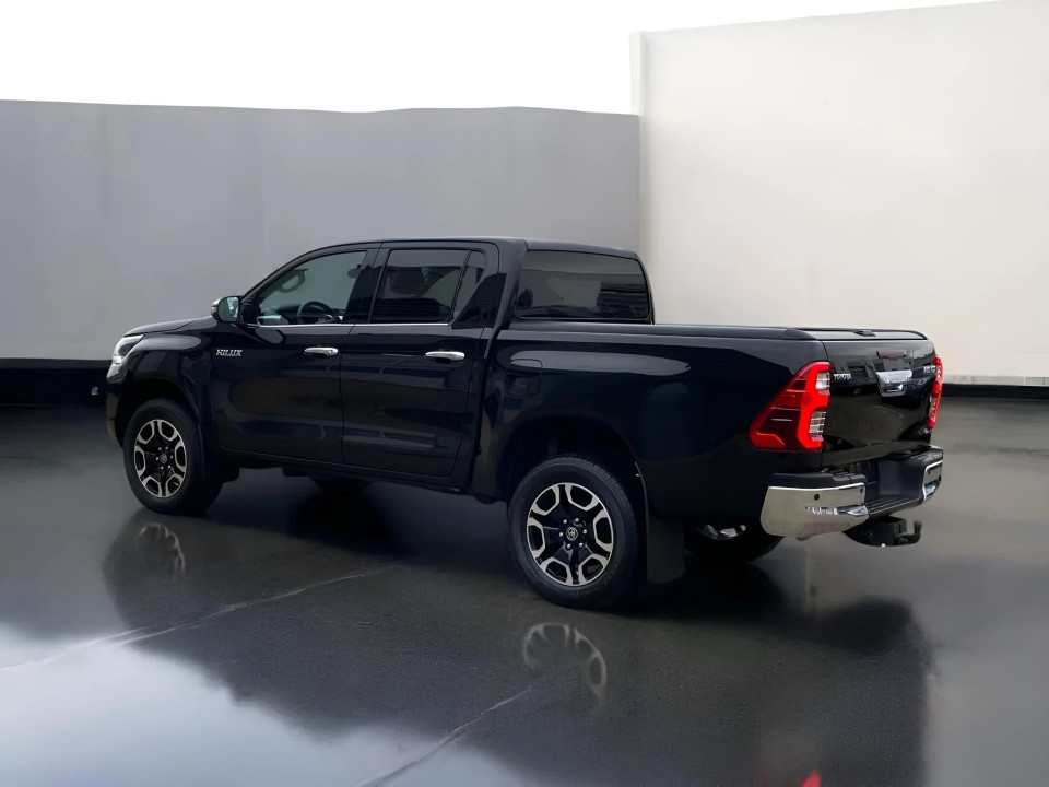 Toyota Hilux 2.8 D-4D Double Cab Executive - foto 7