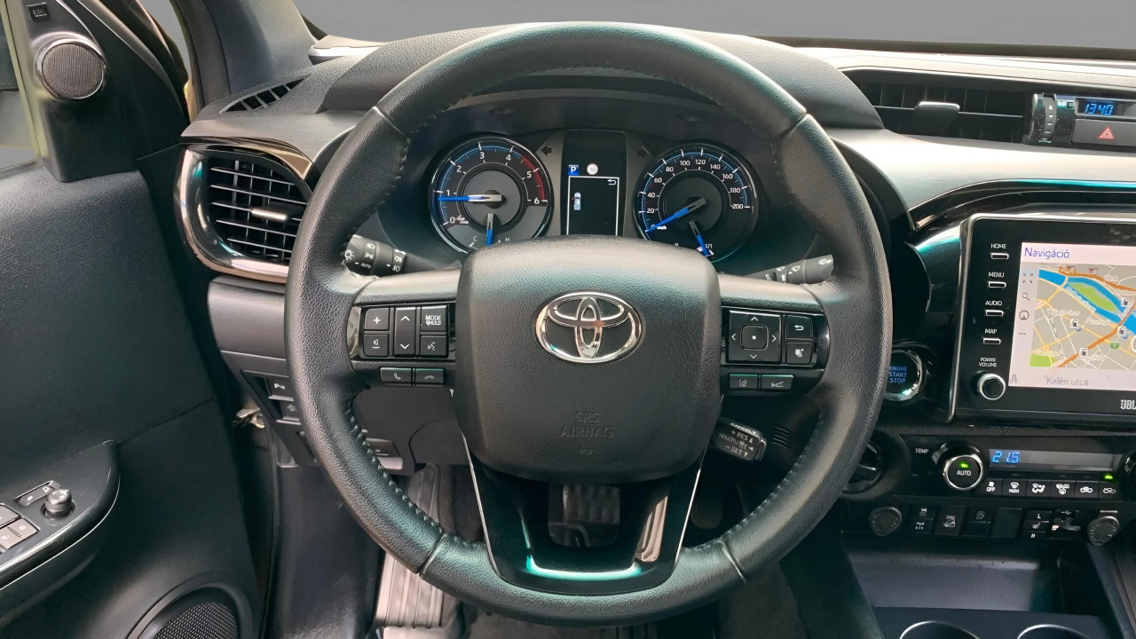 Toyota Hilux 2.8 D-4D 4X4 Invincible - foto 8