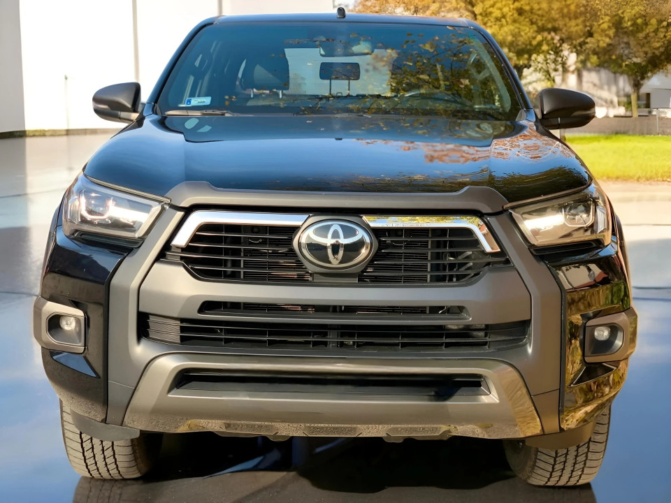 Toyota Hilux Invincible 2.8 D4-D - foto 8