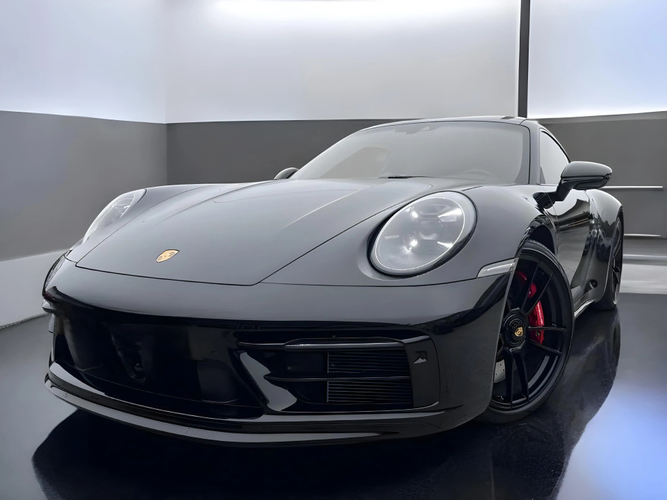 Porsche 911 Carrera 4 GTS - foto 7