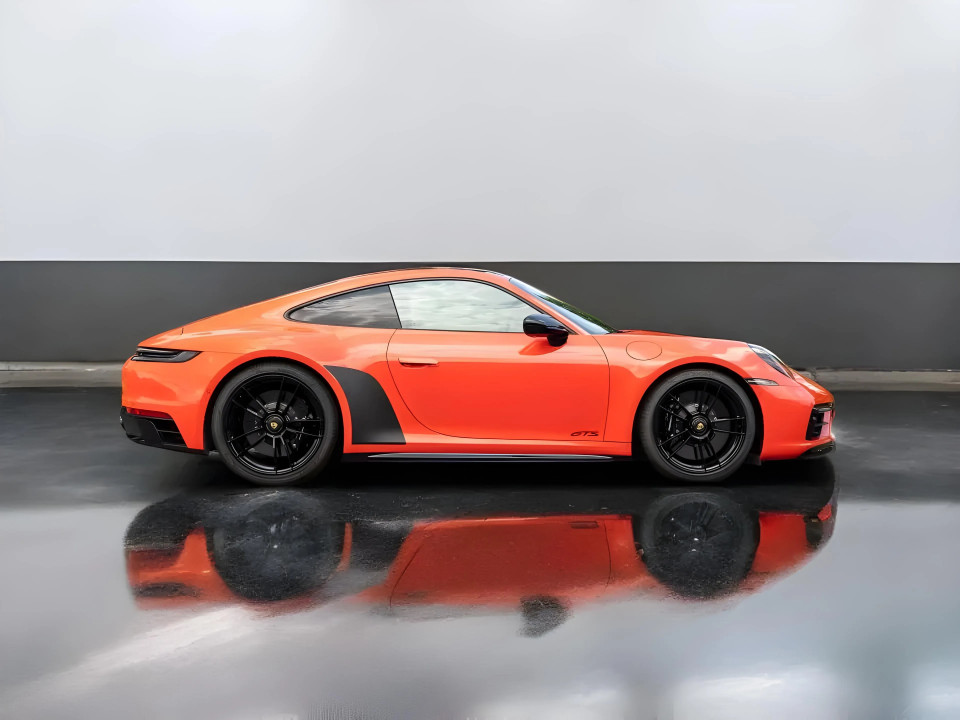 Porsche 911 Carrera 4 GTS (4)