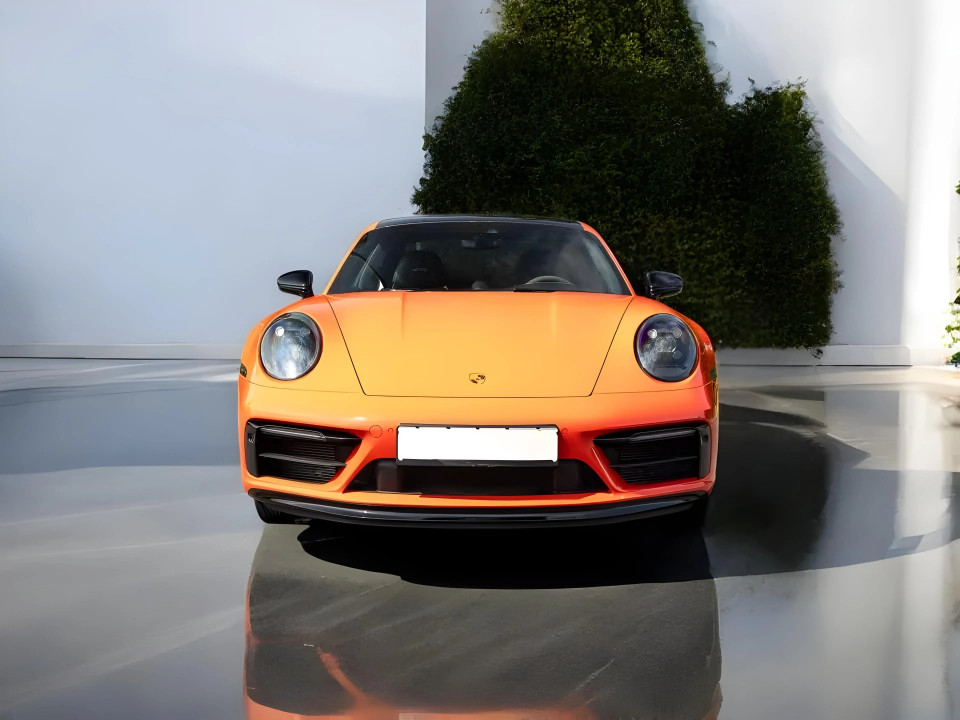 Porsche 911 Carrera 4 GTS (2)