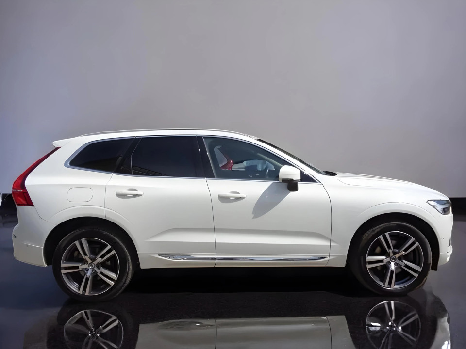 Volvo XC 60 T6 Recharge AWD Inscription (3)